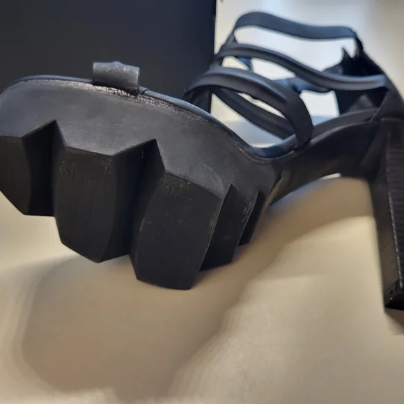 VIC MATIE Leather High Heeled Grip Fast Sole Platform Sandals Shoes - Sz EU 39 - Picture 7 of 16